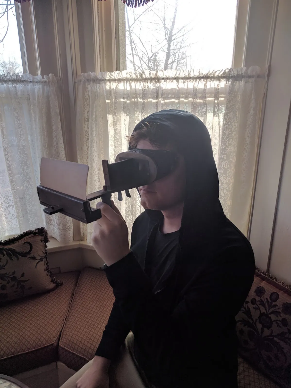 Qualified VR Technician